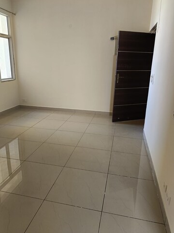Bathroom in 3 BHK Apartment at Gardenia Golf City, Sector 75 – for Rent