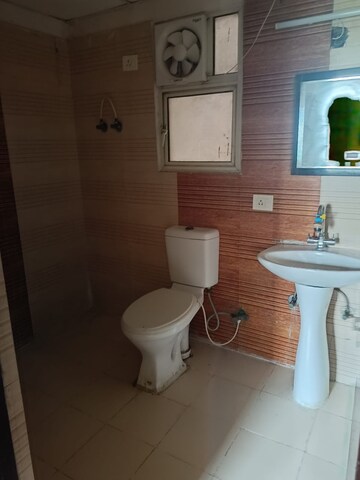Bathroom in 3 BHK Apartment at Gardenia Gateway, Sector 75 – for Rent