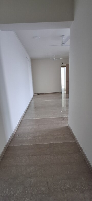  2 BHK Apartment at Rajesh Raj Infinia, Malad West – for Rent