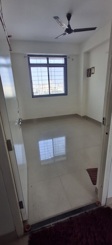 1 BHK Apartment For Rent in Goregaon Vivan Goregaon West Mumbai  8111190