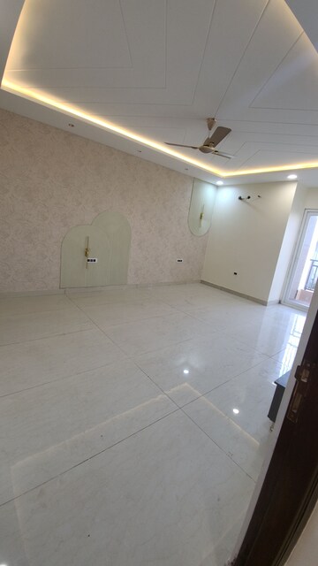 Bathroom in 4 BHK Builder Floor at Sector 46 – for Sale