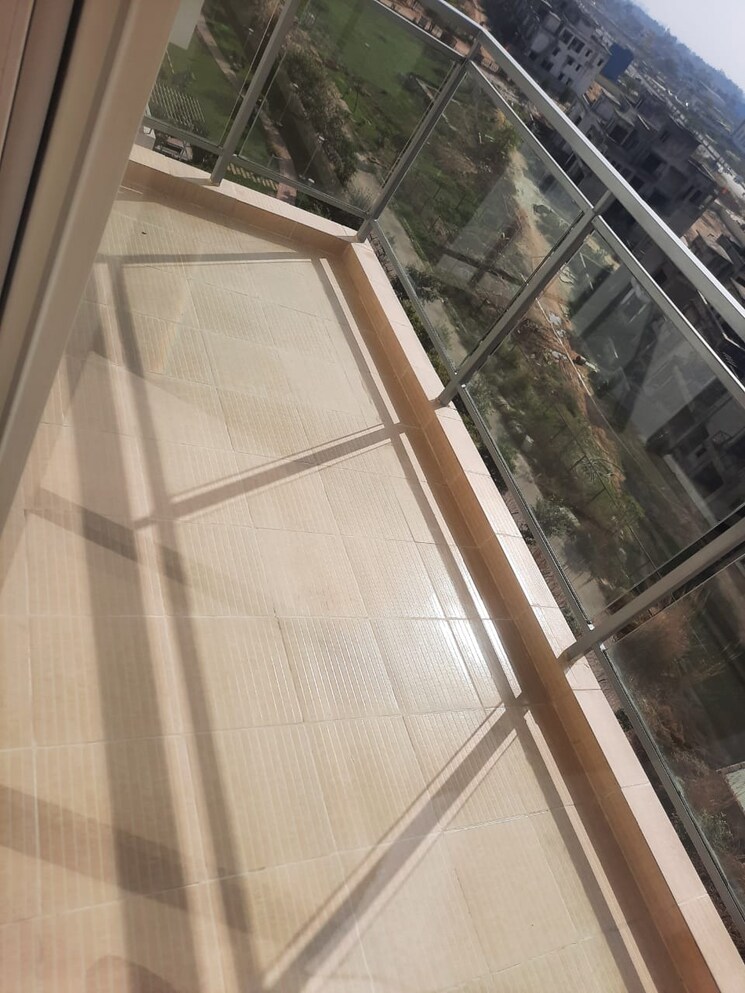 Balcony, emaar-imperial-gardens 3 Bedroom 2000 Sq.Ft. Apartment In Sector 102 Gurgaon 8111241