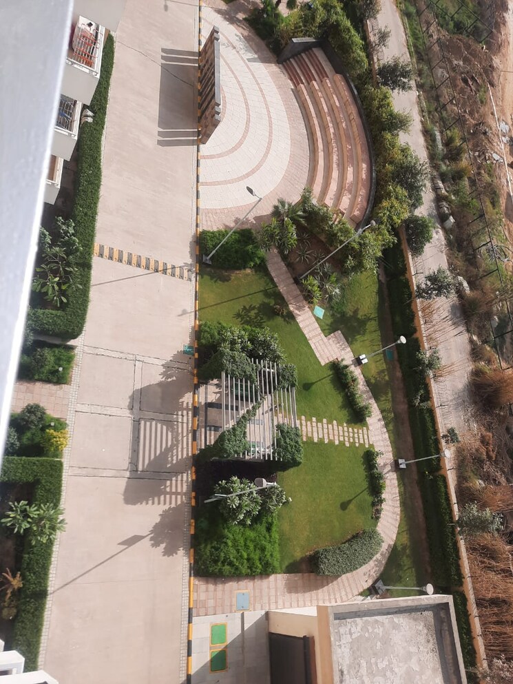 Garden, emaar-imperial-gardens 3 Bedroom 2000 Sq.Ft. Apartment In Sector 102 Gurgaon 8111241