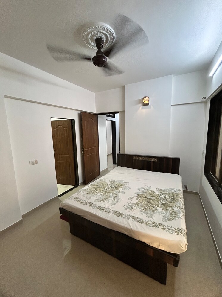Room, moonland-sukhmani 1.5 Bedroom 525 Sq.Ft. Apartment In Andheri West Mumbai 8111235