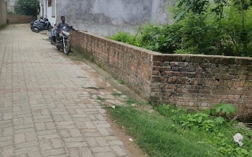 Plot For Sale in Sector 82