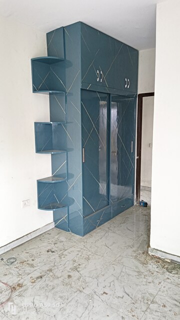 Room in 2 BHK Apartment at Signature Global Proxima, Sector 89 – for Rent
