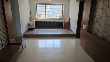 Room in 3 BHK Apartment at Siddhanchal CHS, Pawar Nagar – for Rent