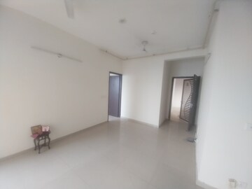 Room in 3 BHK Apartment at Mahagun Mywoods III, Sector 16c Greater Noida – for Sale