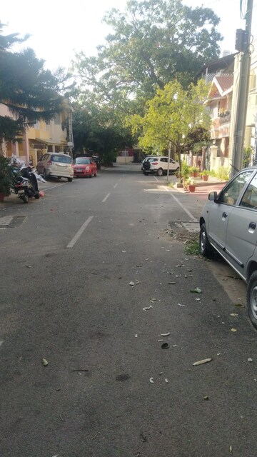 Parking in 5 BHK Independent House at Hrbr Layout – for Sale