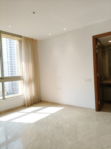 Room in 3 BHK Apartment at One Hiranandani Park, Ghodbunder Road – for Rent