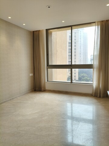 Room in 3 BHK Apartment at One Hiranandani Park, Ghodbunder Road – for Rent