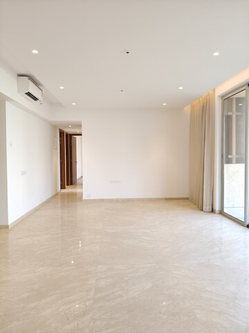 Room in 3 BHK Apartment at One Hiranandani Park, Ghodbunder Road – for Rent