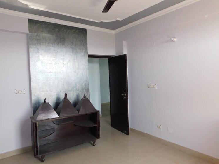 Room, unibera-swarn-ganga-apartments 3 Bedroom 1550 Sq.Ft. Apartment In Vasundhara Sector 6 Ghaziabad 8111512