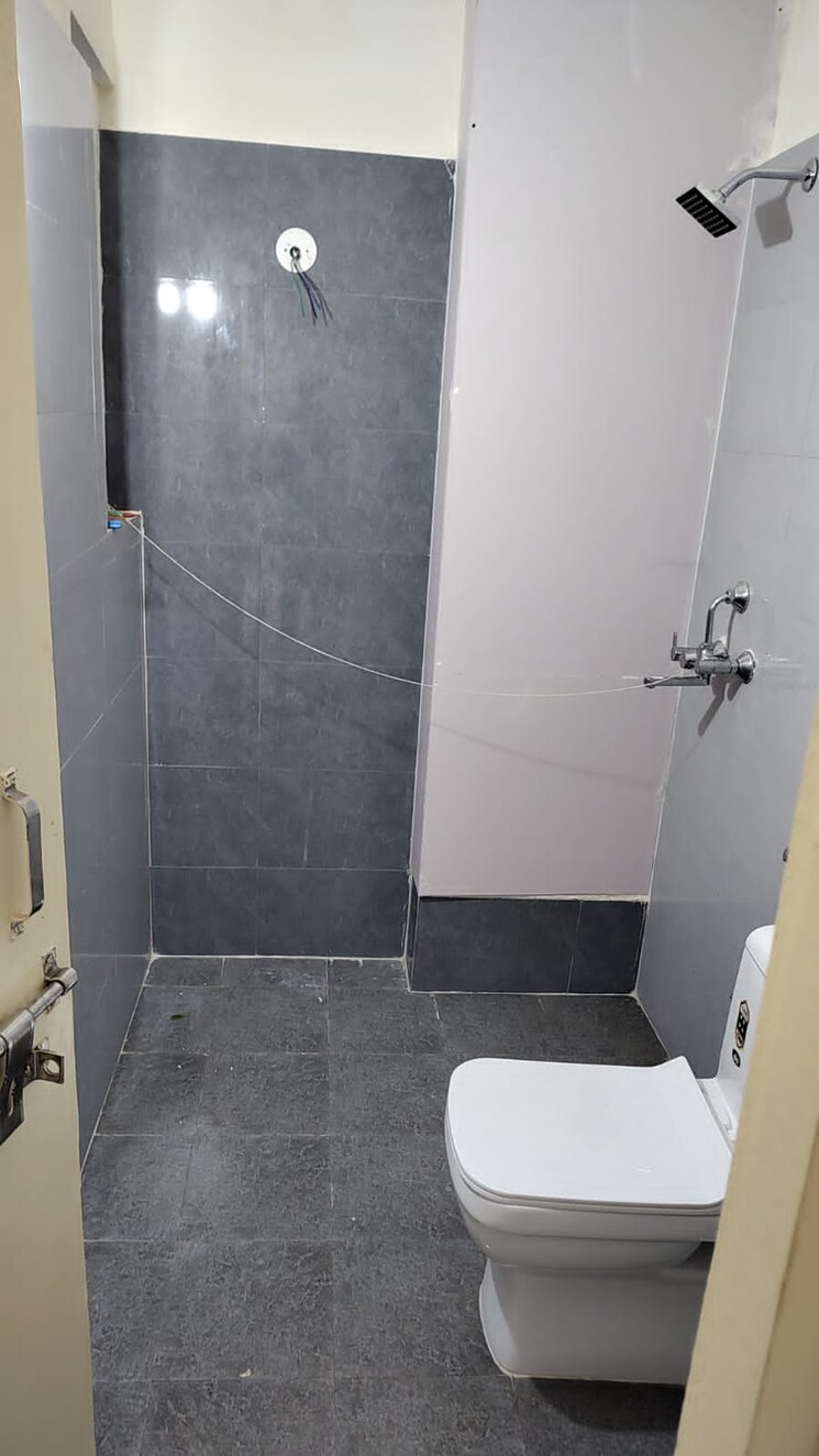 Bathroom, sohna sector 4 2 Bedroom 700 Sq.Ft. Apartment In Sohna Sector 4 Gurgaon 8111520