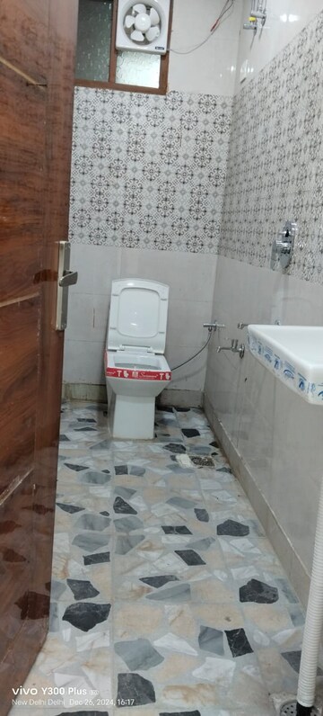 Bathroom in 2 BHK Builder Floor at Govindpuri – for Rent