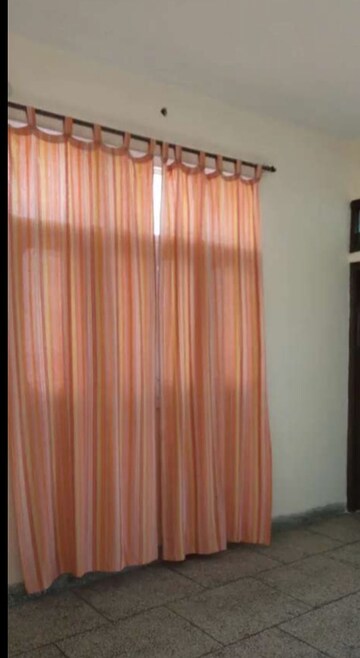 Furnished Amenities in 1 BHK Builder Floor at Sector 40 – for Rent