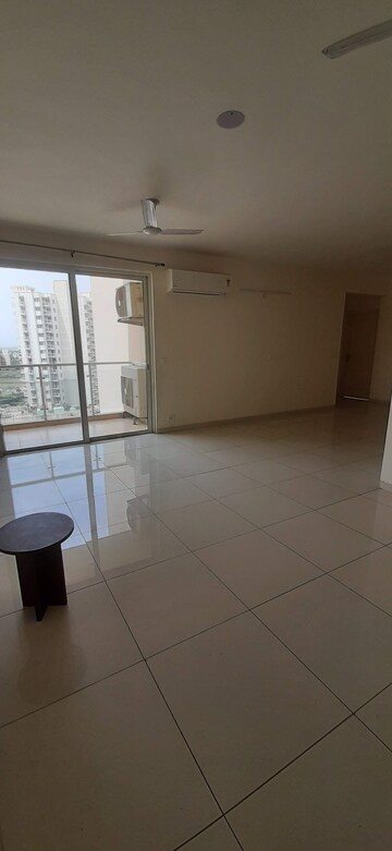 Bathroom in 3 BHK Apartment at Experion The Heart Song, Sector 108 – for Rent