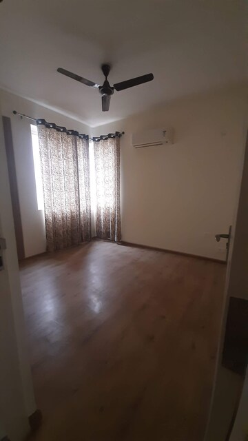 Furnished Amenities in 3 BHK Apartment at Experion The Heart Song, Sector 108 – for Rent