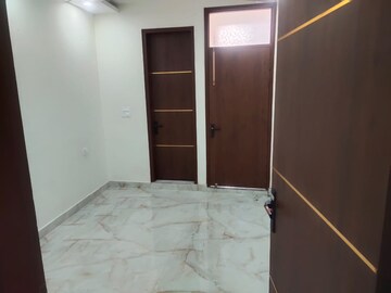 Room in 3 BHK Builder Floor at Govindpuri – for Sale
