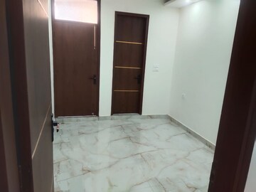 Room in 3 BHK Builder Floor at Govindpuri – for Sale