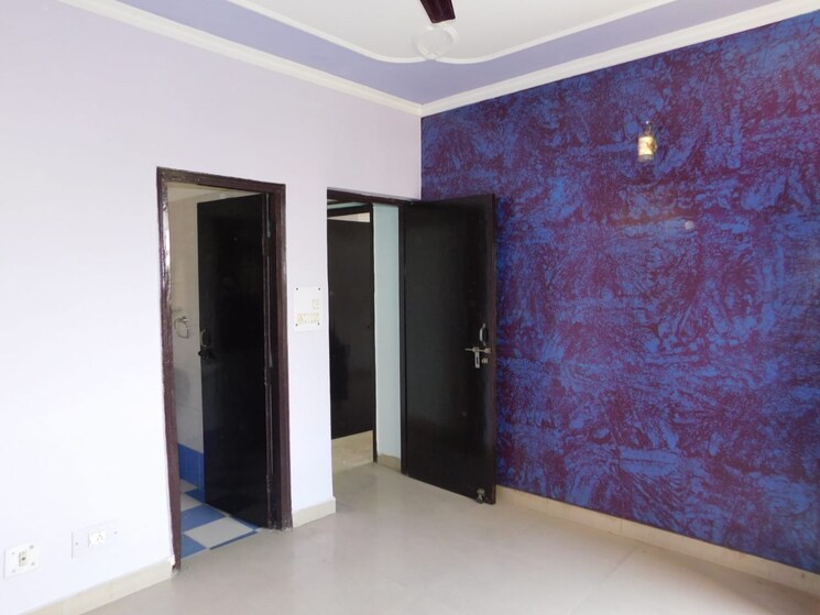 Room, unibera-swarn-ganga-apartments 3 Bedroom 1551 Sq.Ft. Apartment In Vasundhara Sector 6 Ghaziabad 8111711