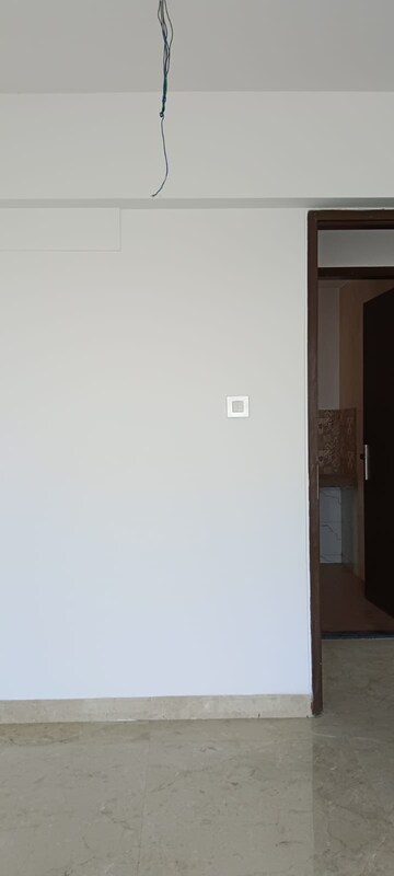 Room in 2 BHK Apartment at Neumec Shreeji Towers, Wadala East – for Rent