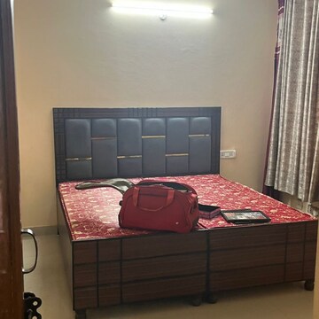 Bedroom in 2 BHK Apartment at Penta Homes, Vip Road – for Rent