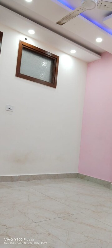 Room in 1 BHK Builder Floor at Govindpuri – for Sale