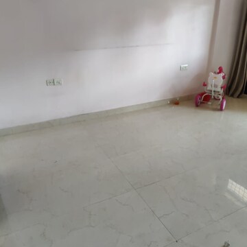 Room in 3 BHK Apartment at Eros Wembley Estate, Sector 50 – for Rent