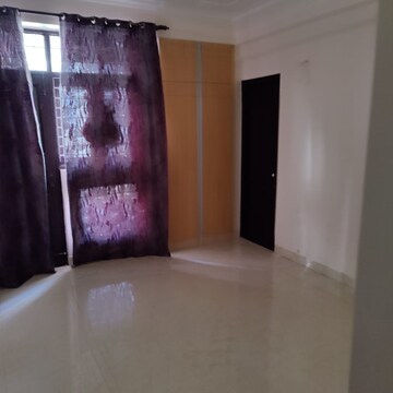 Room in 3 BHK Apartment at Eros Wembley Estate, Sector 50 – for Rent