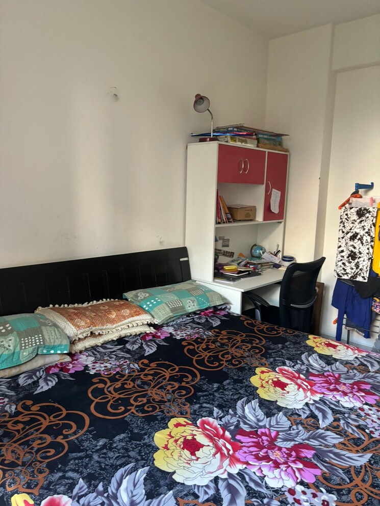 Bedroom, indiabulls-centrum-park 2.5 Bedroom 1600 Sq.Ft. Apartment In Sector 103 Gurgaon 8111773