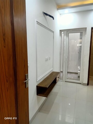 Bathroom in 3 BHK Builder Floor at Vip Road – for Rent