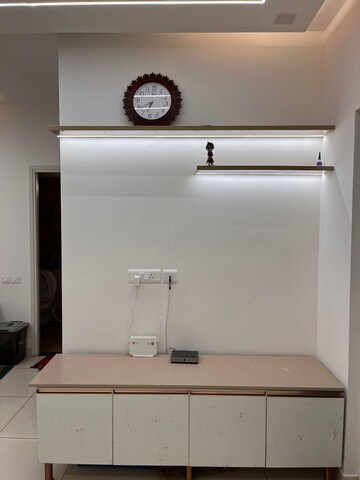 Furnished Amenities in 3 BHK Apartment at Mahendra Aarna, Electronic City Phase ii – for Rent