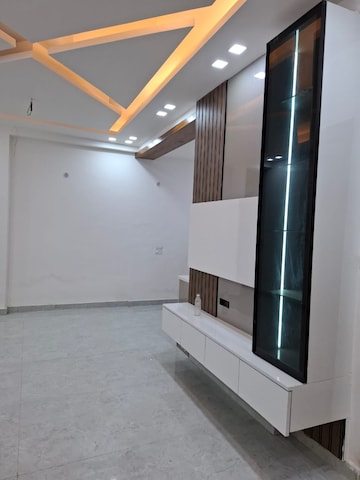 Room in 3 BHK Builder Floor at Shakti Khand 2 – for Sale