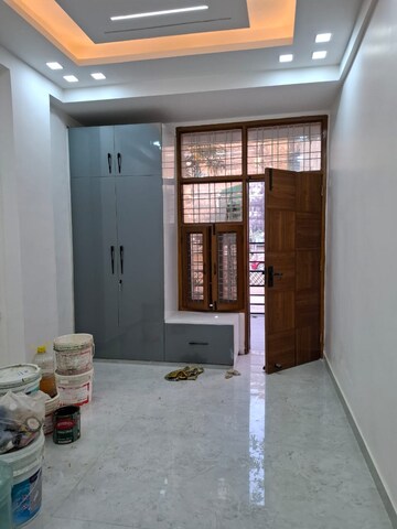 Room in 3 BHK Builder Floor at Shakti Khand 2 – for Sale
