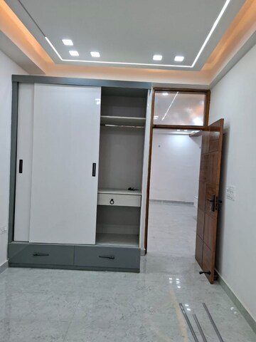 Room in 3 BHK Builder Floor at Shakti Khand 2 – for Sale