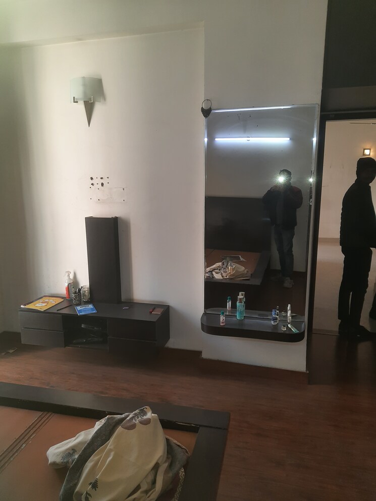 undefined, omaxe-grand 2 Bedroom 1110 Sq.Ft. Apartment In Sector 93b Noida 8111950