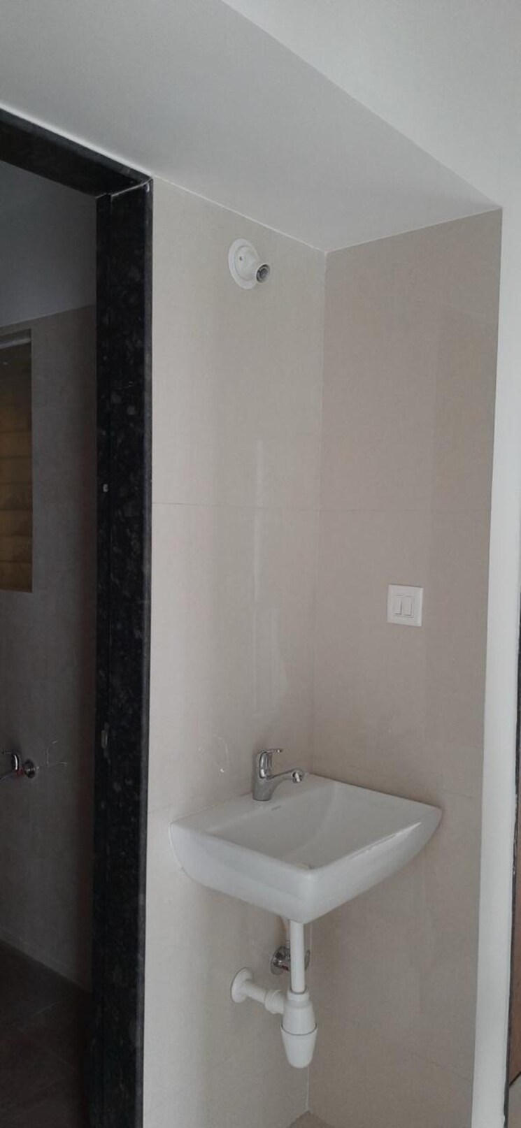 Bathroom, new panvel 1 Bedroom 330 Sq.Ft. Apartment In New Panvel Navi Mumbai 8111944