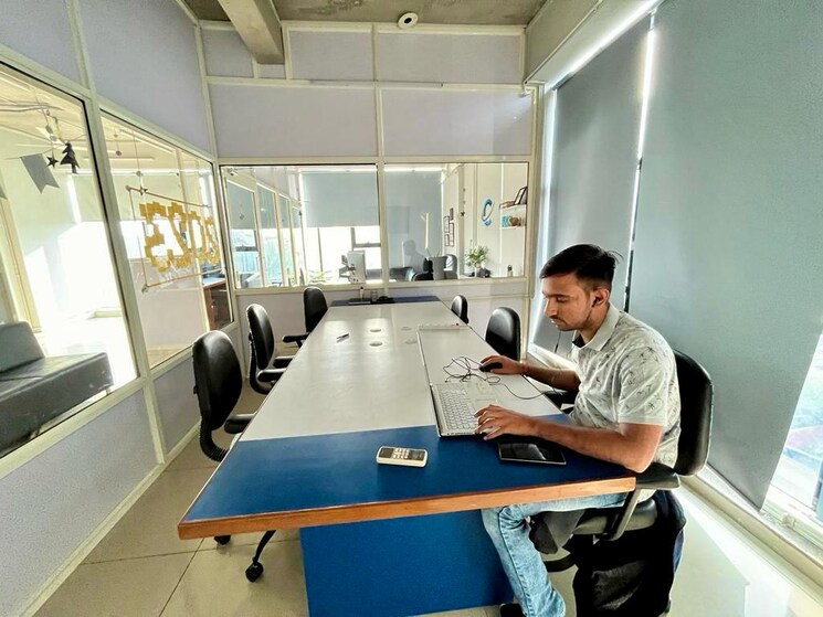Team Area, bodakdev Commercial Office Space 2242 Sq.Ft. In Bodakdev Ahmedabad 8111928