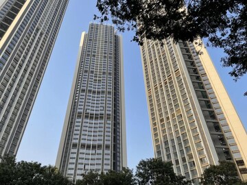 3 BHK Apartment – Exterior View View at Oberoi Sky City, Borivali East - for Rent