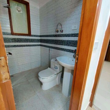 Bathroom in 2 BHK Builder Floor at Saket – for Rent