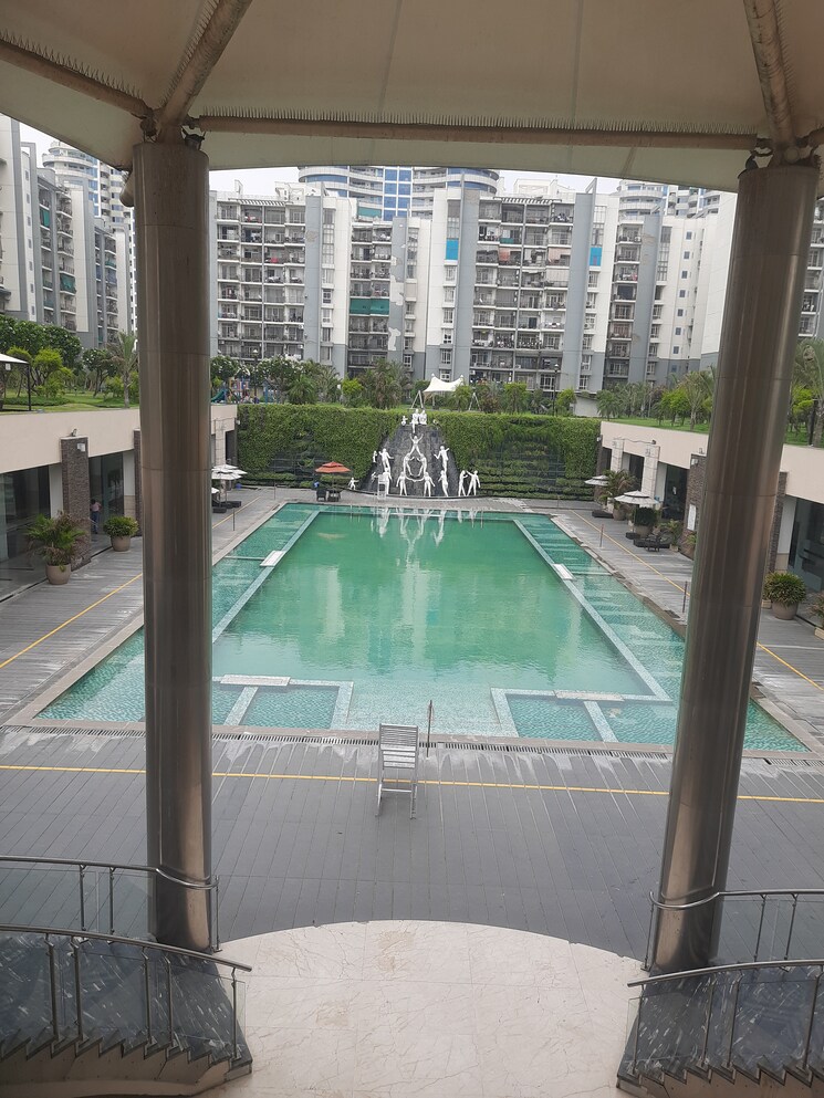 Balcony, omaxe-grand 3.5 Bedroom 1911 Sq.Ft. Apartment In Sector 93b Noida 8111999