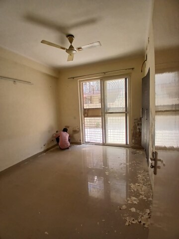 Living Room in 3.5 BHK Builder Floor at Orchid Island, Sector 51 – for Sale