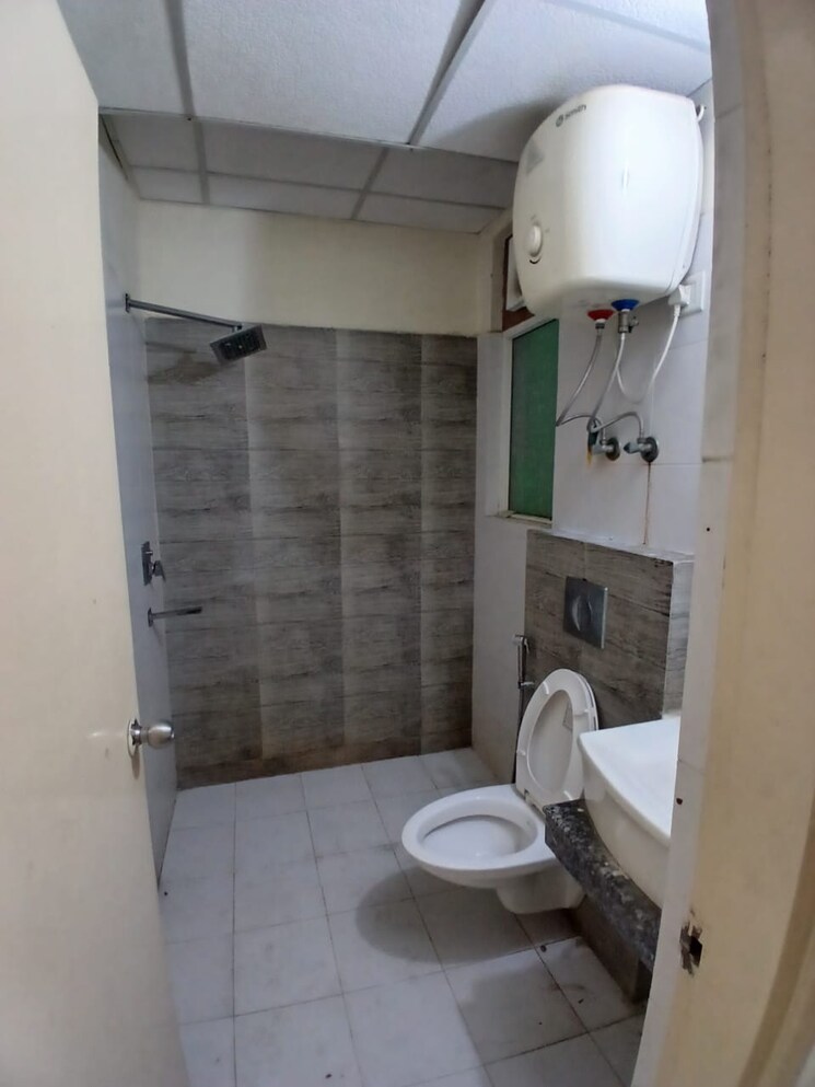 Bathroom, orchid-island 3.5 Bedroom 1600 Sq.Ft. Builder Floor In Sector 51 Gurgaon 8112002