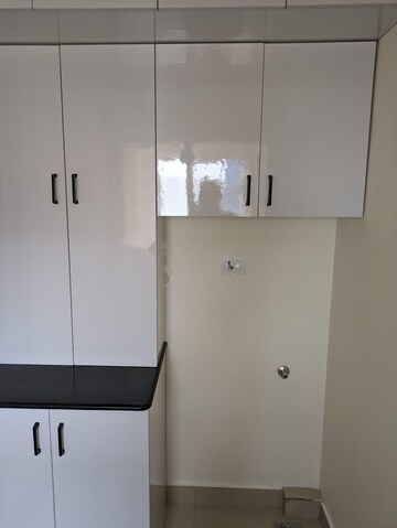 Furnished Amenities in 2 BHK Apartment at Prestige Primrose Hills, Banashankari 6th Stage – for Rent