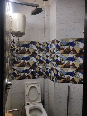 Bathroom in 1.5 BHK Builder Floor at Rohini Sector 8 – for Rent