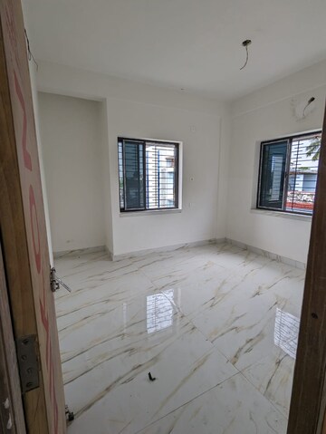 Room in 3 BHK Apartment at Garia Garden, Garia – for Rent