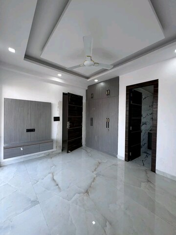 3 BHK Builder Floor For Sale in Saket
