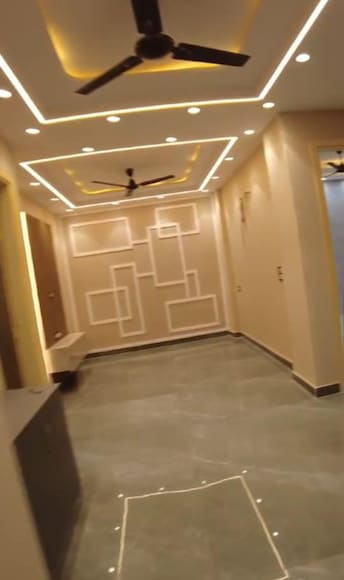 3 BHK Builder Floor For Rent in Mahaveer Nagar Delhi  8112052