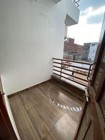 Staircase in 2 BHK Builder Floor at Ardee City, Sector 52 – for Rent